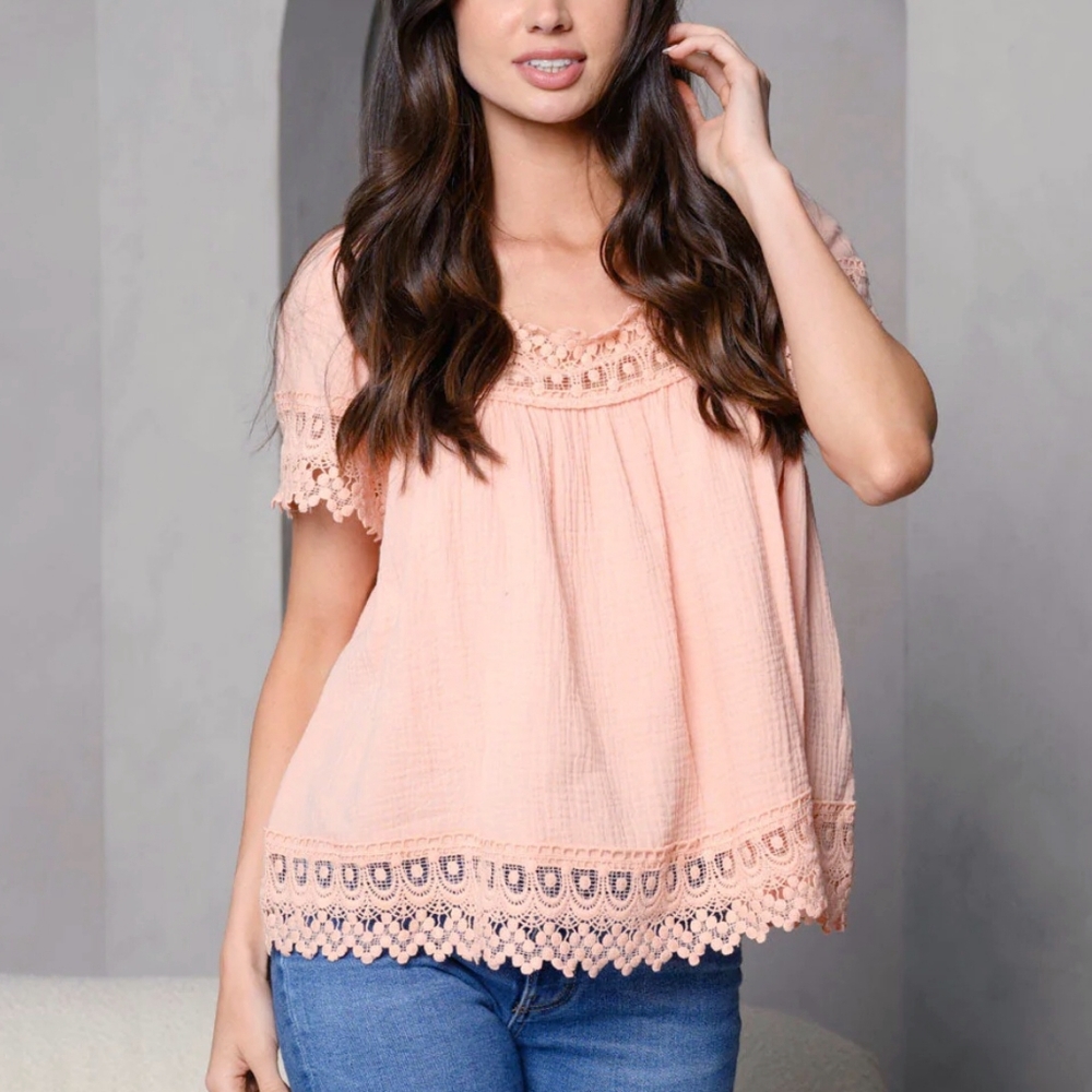 PEACH LOVE CALIFORNIA Peachy Blush Oversized Embroidered Top - Picture 2 of 4